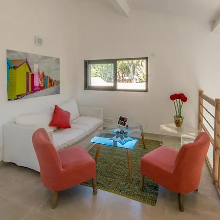 Saint-tropez Sleeps 6 Air Con Wifi Saint-Tropez