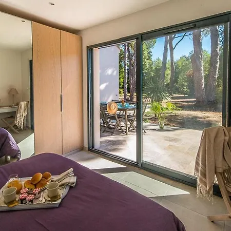 Saint-tropez Sleeps 6 Air Con Wifi Semesterbostad *